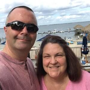 Meet your Posher, Carla